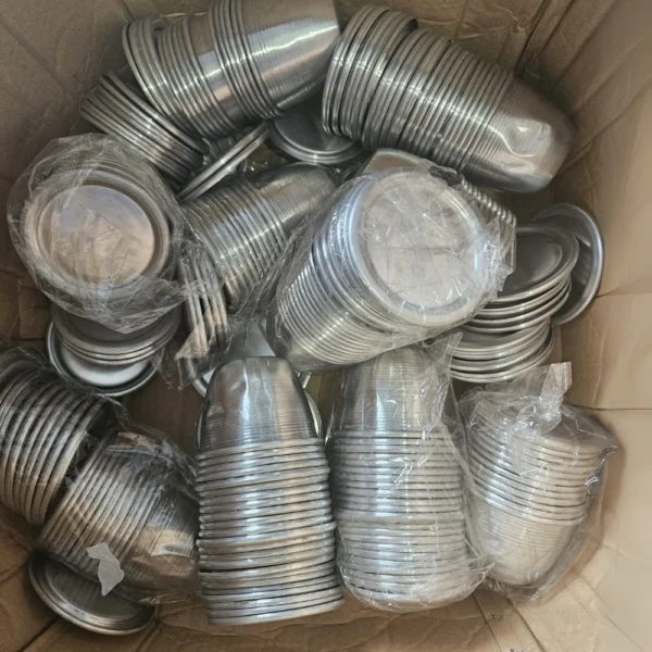 Moi Moi Aluminum Plates with Lids